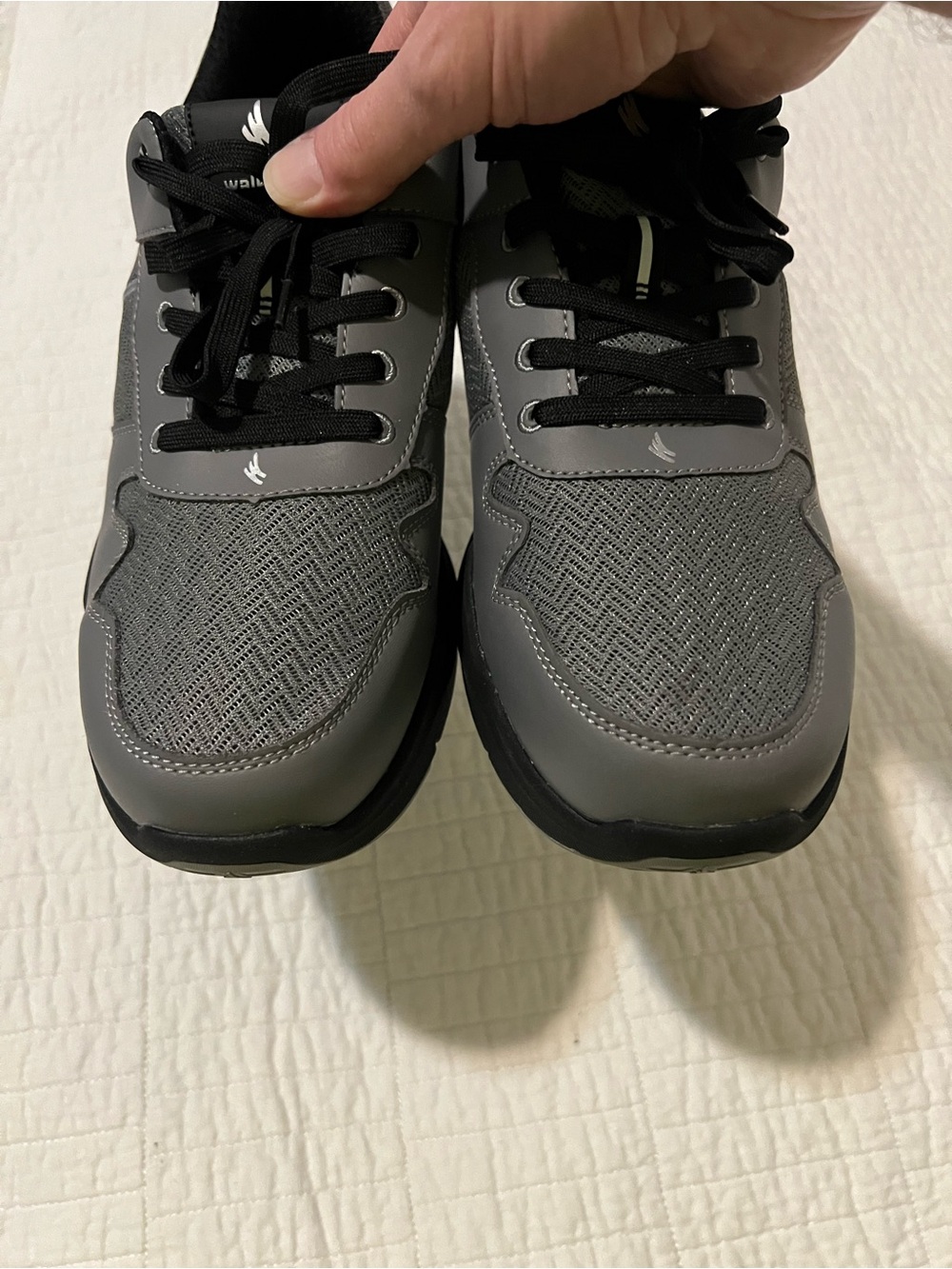 Walking / running plantar fasciitis 
shoes